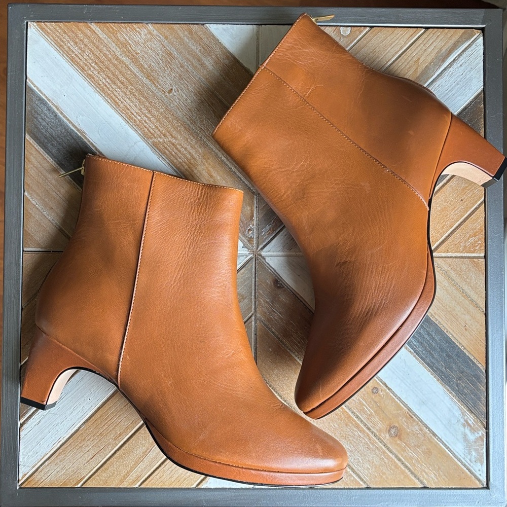 dr LIZA bootie - CARAMELO